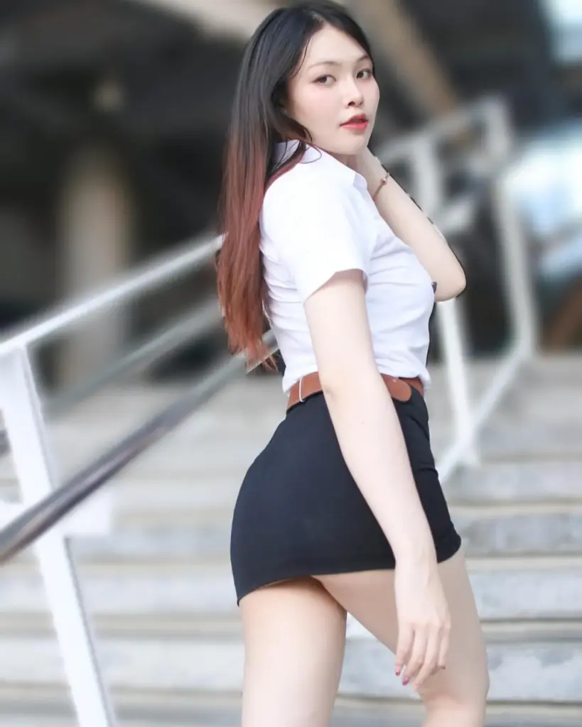 น้องนุ่มนิ่ม mojiniim สาวหมวย